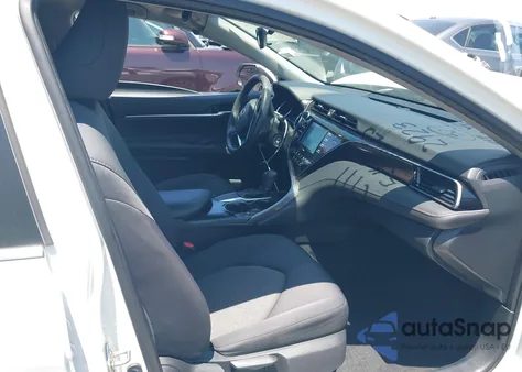 2020 Toyota Camry Le из США, поврежденный, VIN 4T1C11AK2LU362923